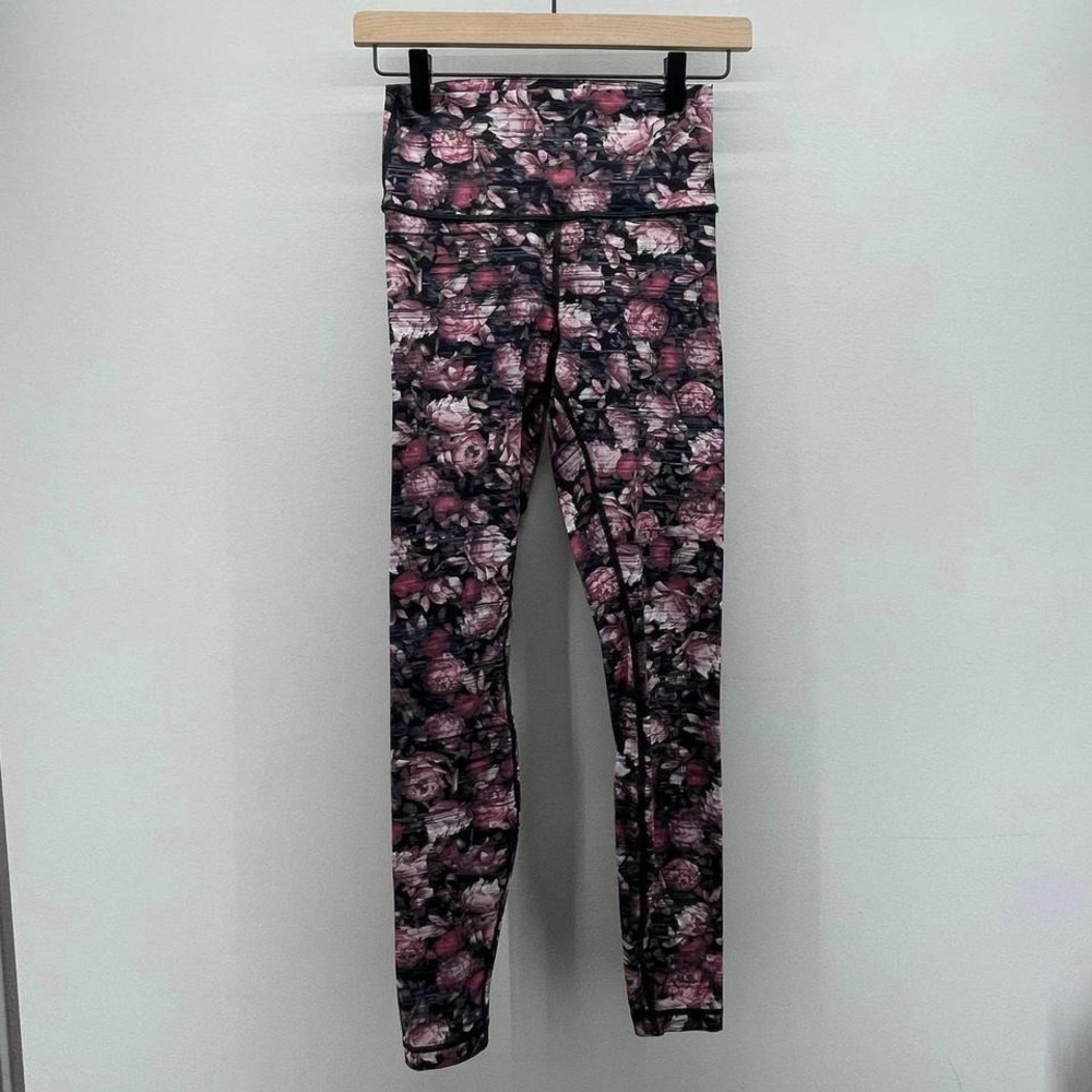 Lululemon‎ Wunder Under Tight Womens 6 Nulux Pink Black Peony Floral Leggings